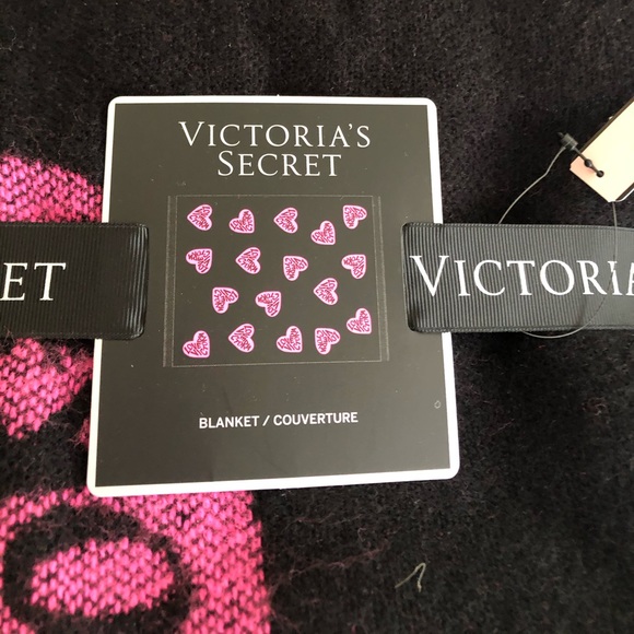 PINK Victoria's Secret Other - Victoria’s Secret Blanket